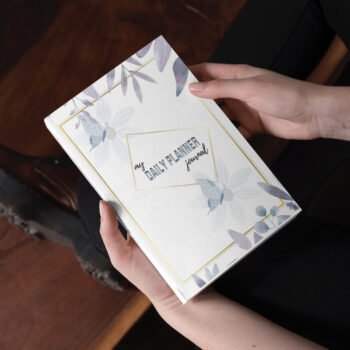 My Daily Planner & Journal: Organize, Reflect & Achieve!: Organize, Reflect & Achieve! Paperback